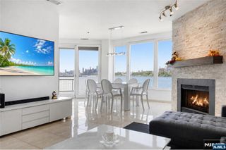 600 Harbor Boulevard 0928, Weehawken, NJ 07086
