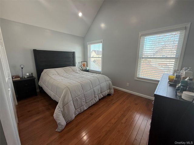 43 Dewitt Street, Valley Stream, NY 11580