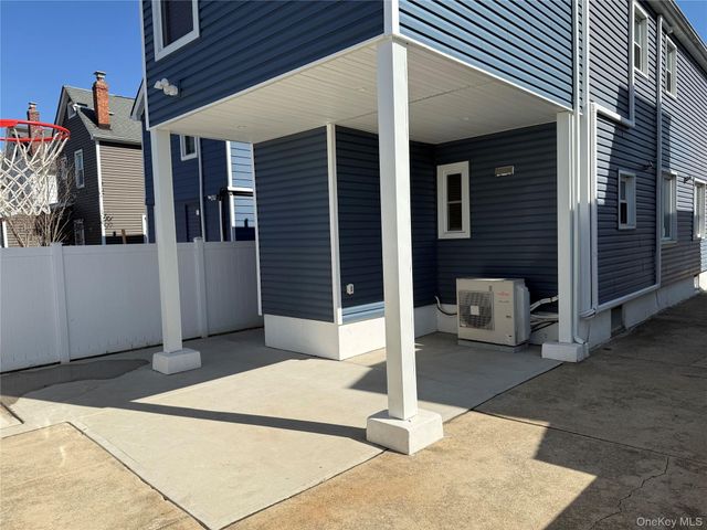 43 Dewitt Street, Valley Stream, NY 11580