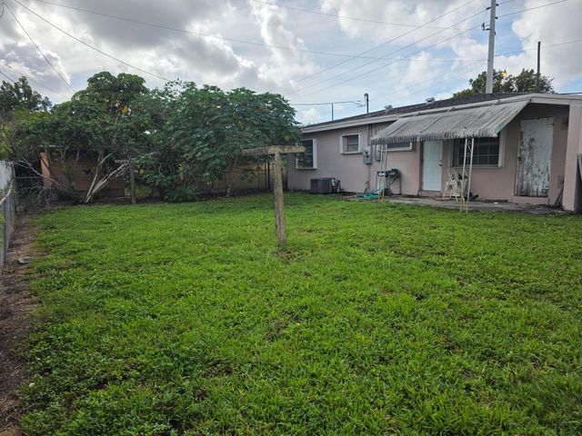 3555 NW 95th Street, Miami, FL 33147