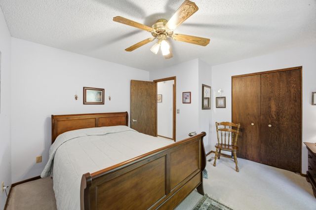 1451 23rd Street S, Fargo, ND 58103