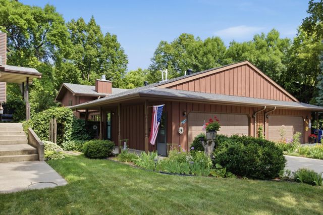 1451 23rd Street S, Fargo, ND 58103