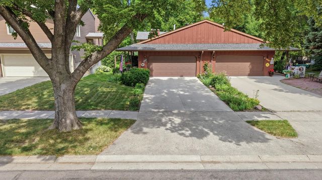 1451 23rd Street S, Fargo, ND 58103