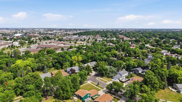 1451 23rd Street S, Fargo, ND 58103