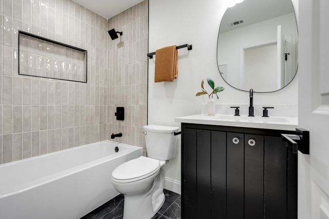 9376 Briarhurst Drive, Dallas, TX 75243