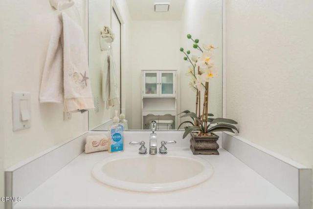 1130 Mandalay Beach Road, Oxnard, CA 93035