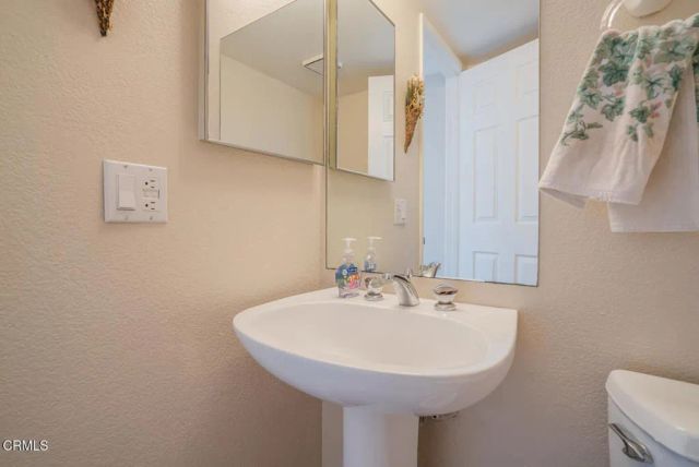 1130 Mandalay Beach Road, Oxnard, CA 93035