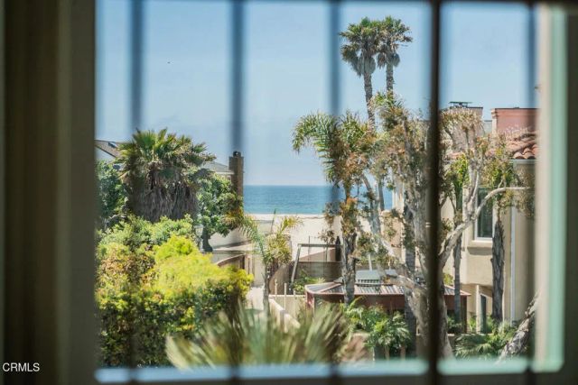 1130 Mandalay Beach Road, Oxnard, CA 93035