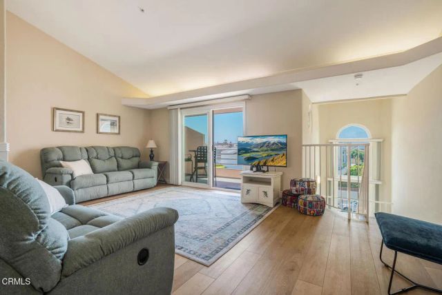 1130 Mandalay Beach Road, Oxnard, CA 93035
