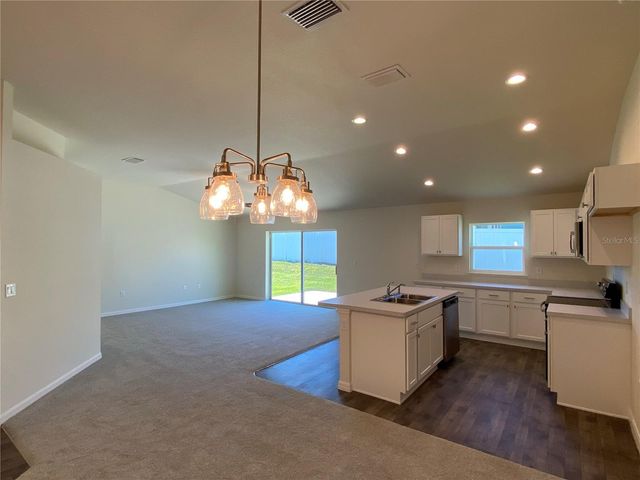 8190 N WAKEFIELD DRIVE, Citrus Springs, FL 34434
