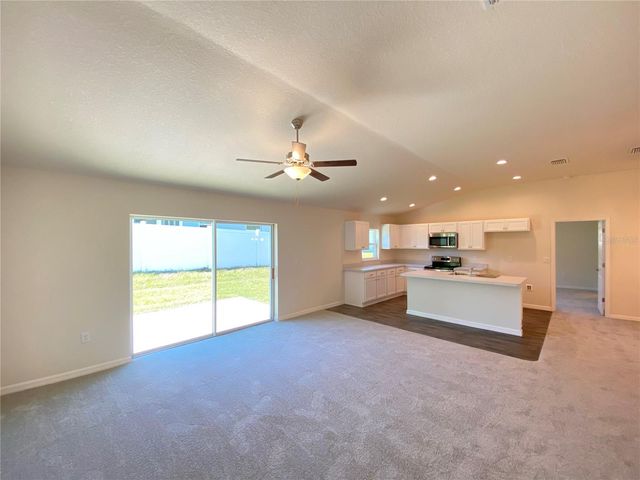 8190 N WAKEFIELD DRIVE, Citrus Springs, FL 34434