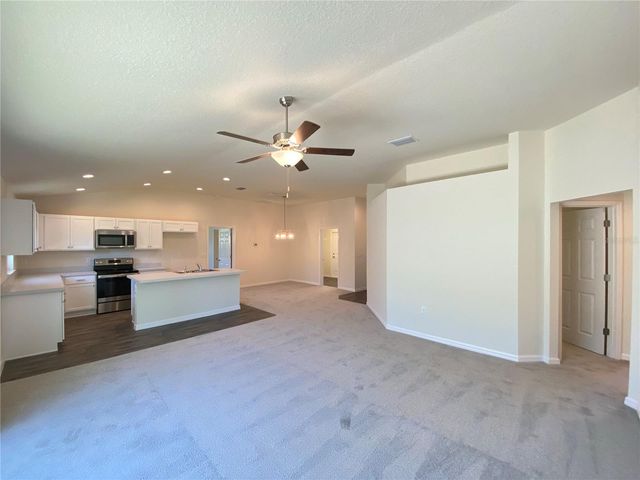8190 N WAKEFIELD DRIVE, Citrus Springs, FL 34434