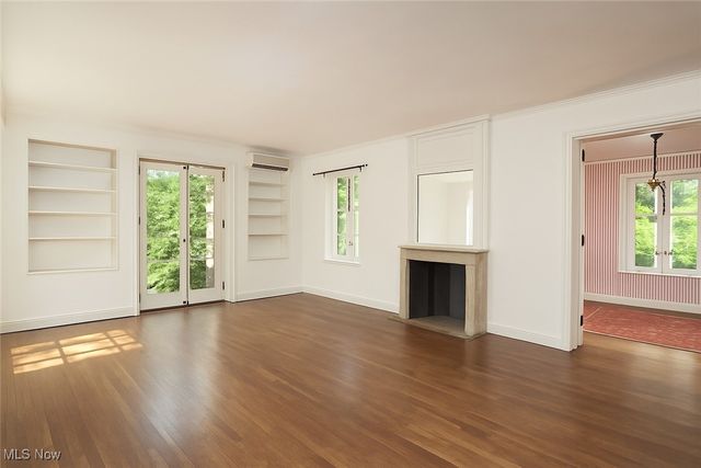 2120 Ridgewood Road, Akron, OH 44313