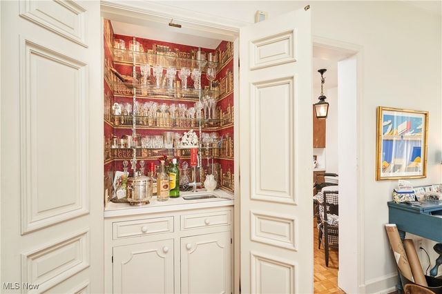 2120 Ridgewood Road, Akron, OH 44313