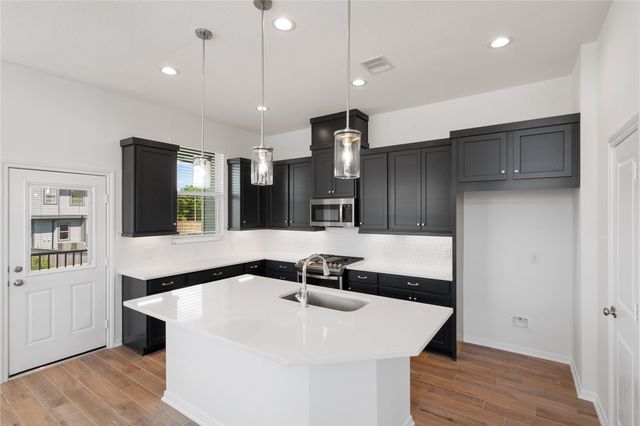 611 Silver Pear Court, Montgomery, TX 77316