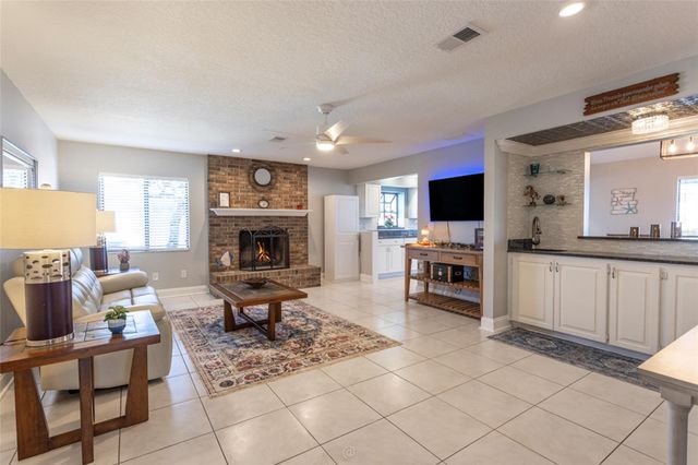 13 CLINTON COURT S, Palm Coast, FL 32137