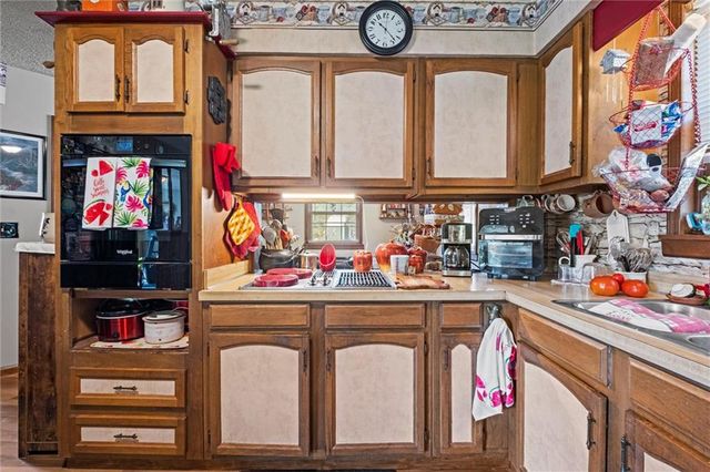 77 Stevens Road, Eudora, KS 66025