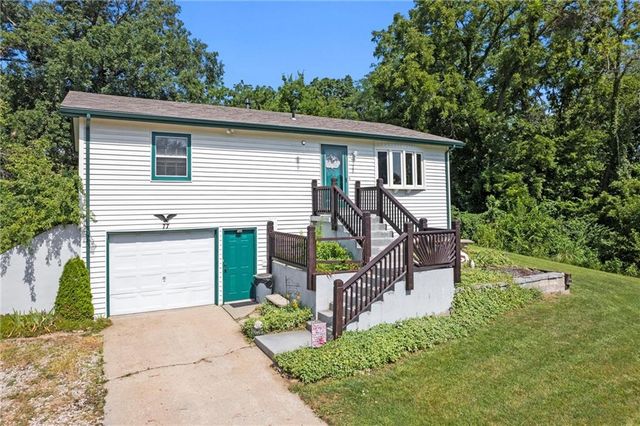 77 Stevens Road, Eudora, KS 66025