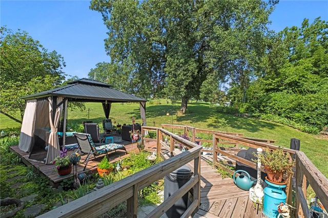 77 Stevens Road, Eudora, KS 66025