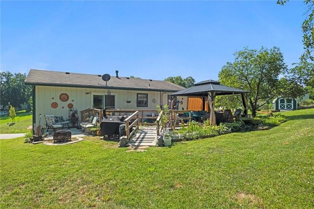 77 Stevens Road, Eudora, KS 66025