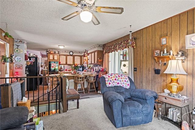 77 Stevens Road, Eudora, KS 66025