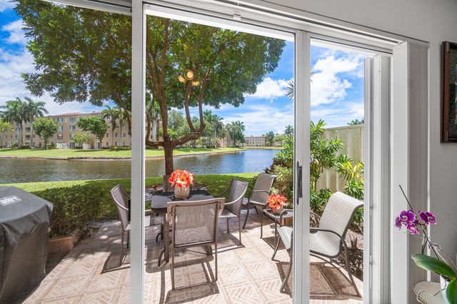 12560 Majesty Circle 104, Boynton Beach, FL 33437