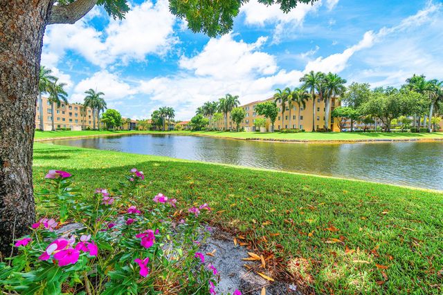 12560 Majesty Circle 104, Boynton Beach, FL 33437