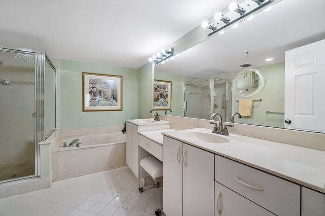 12560 Majesty Circle 104, Boynton Beach, FL 33437
