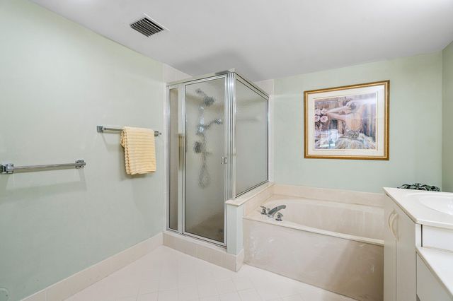 12560 Majesty Circle 104, Boynton Beach, FL 33437