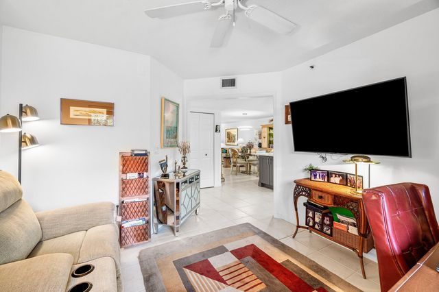 12560 Majesty Circle 104, Boynton Beach, FL 33437