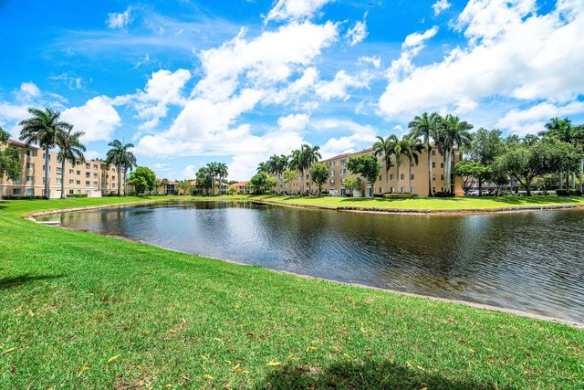 12560 Majesty Circle 104, Boynton Beach, FL 33437