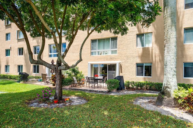 12560 Majesty Circle 104, Boynton Beach, FL 33437