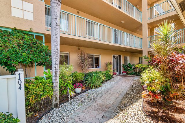 12560 Majesty Circle 104, Boynton Beach, FL 33437