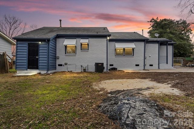 4332 Winedale Lane, Charlotte, NC 28205