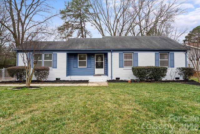 4332 Winedale Lane, Charlotte, NC 28205