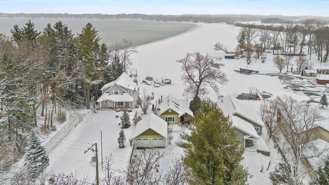 W964 Spring Grove Road, Green Lake, WI 54941