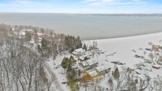 W964 Spring Grove Road, Green Lake, WI 54941