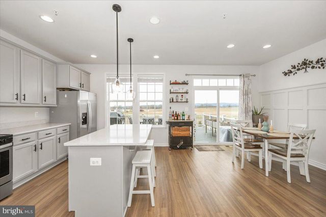 205 LONGLEY GREEN DR, Walkersville, MD 21793