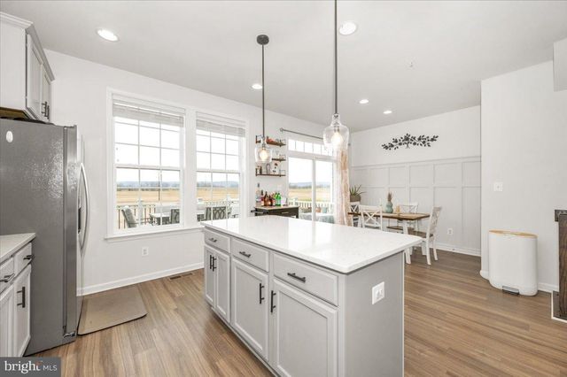 205 LONGLEY GREEN DR, Walkersville, MD 21793