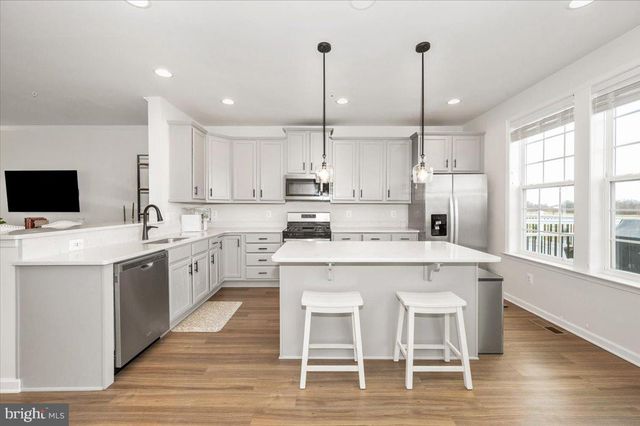 205 LONGLEY GREEN DR, Walkersville, MD 21793