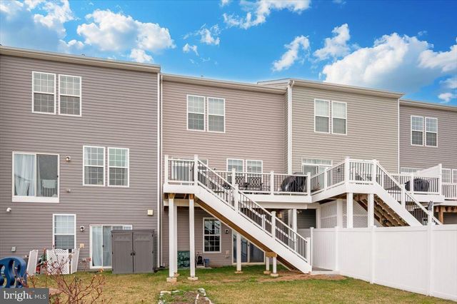 205 LONGLEY GREEN DR, Walkersville, MD 21793