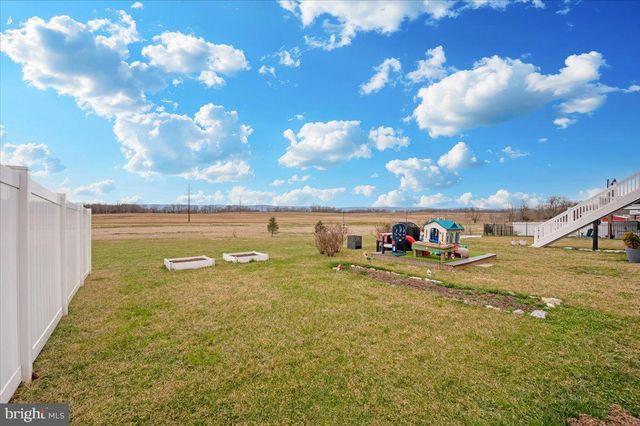 205 LONGLEY GREEN DR, Walkersville, MD 21793