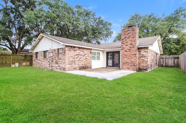 3811 Broken Elm Drive, Spring, TX 77388