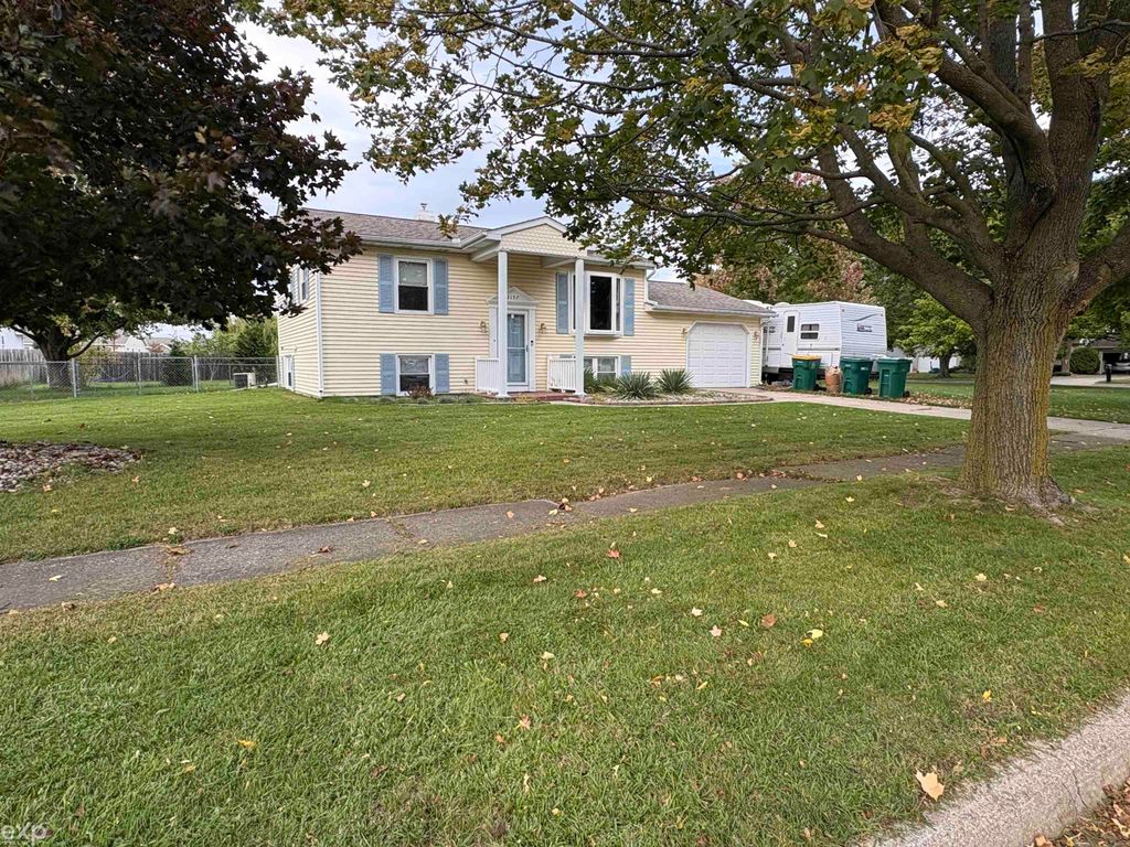 3157 Coventry Drive, Bay City, MI 48706