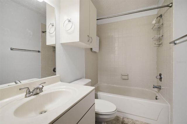 8350 SAVANNAH TRACE CIRCLE 305, Tampa, FL 33615