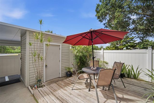8350 SAVANNAH TRACE CIRCLE 305, Tampa, FL 33615