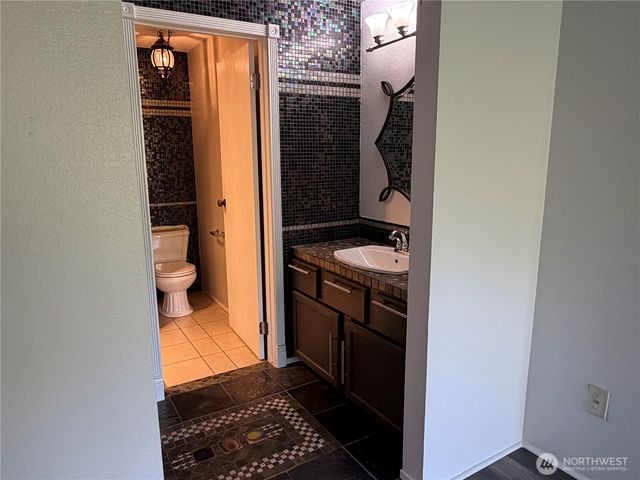 9408 1st Drive SE, Everett, WA 98208