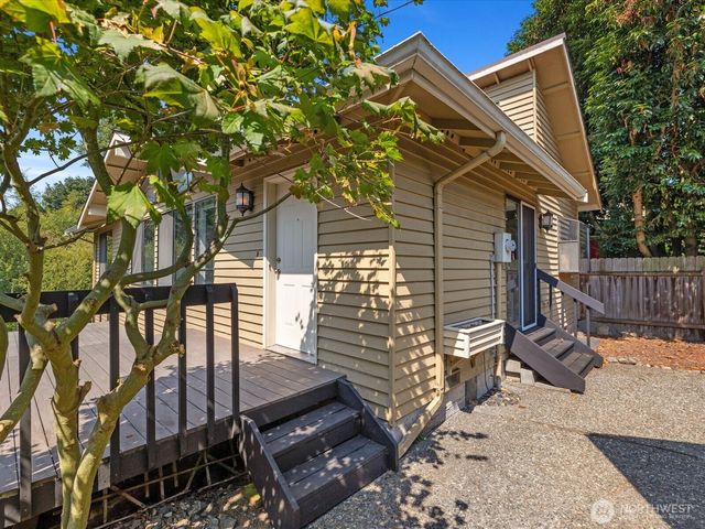 9408 1st Drive SE, Everett, WA 98208