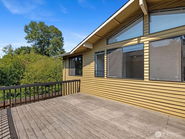 9408 1st Drive SE, Everett, WA 98208