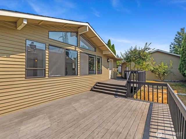 9408 1st Drive SE, Everett, WA 98208